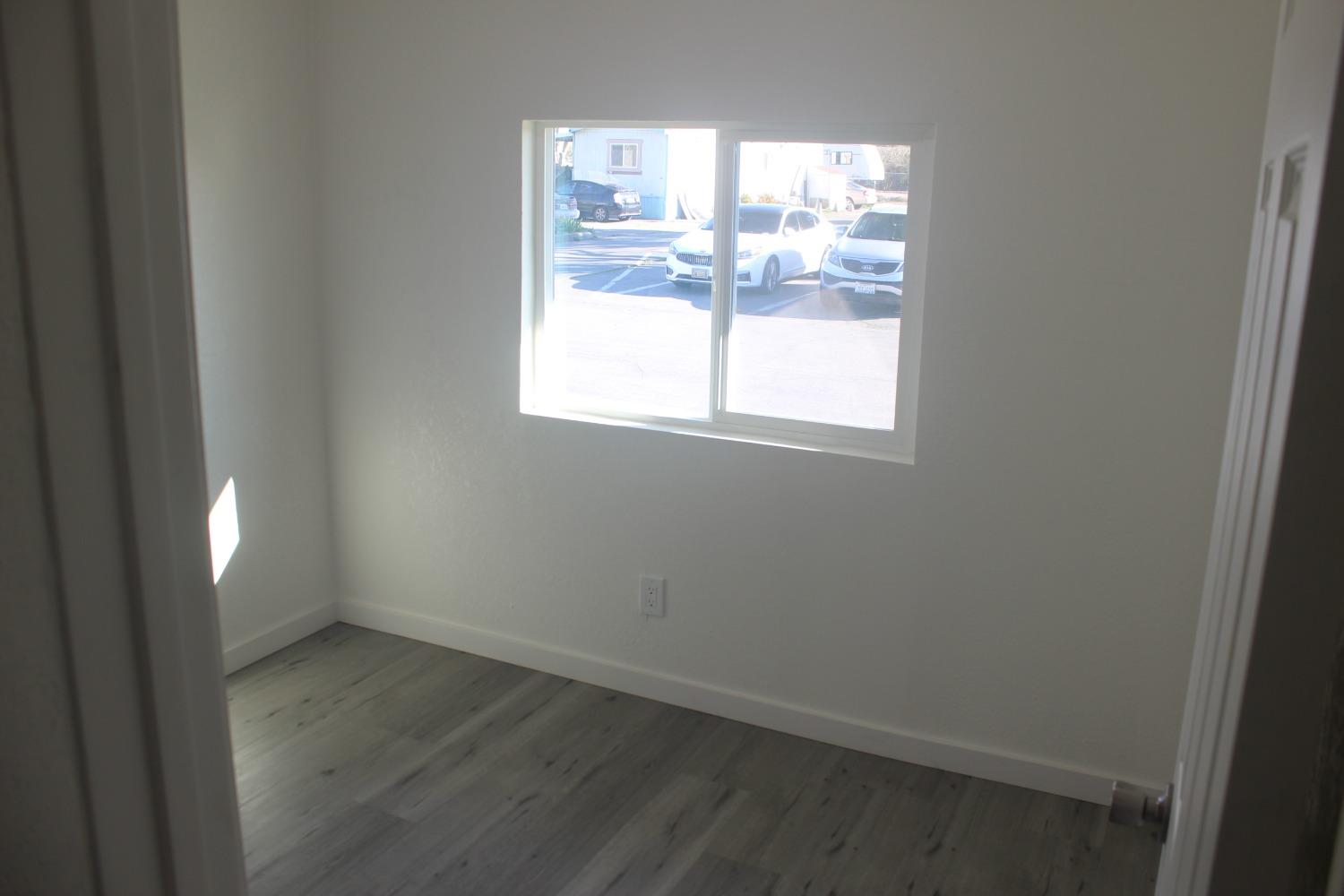 Detail Gallery Image 10 of 23 For 4449 S. Carpenter Rd B5, Modesto,  CA 95358 - 3 Beds | 1 Baths