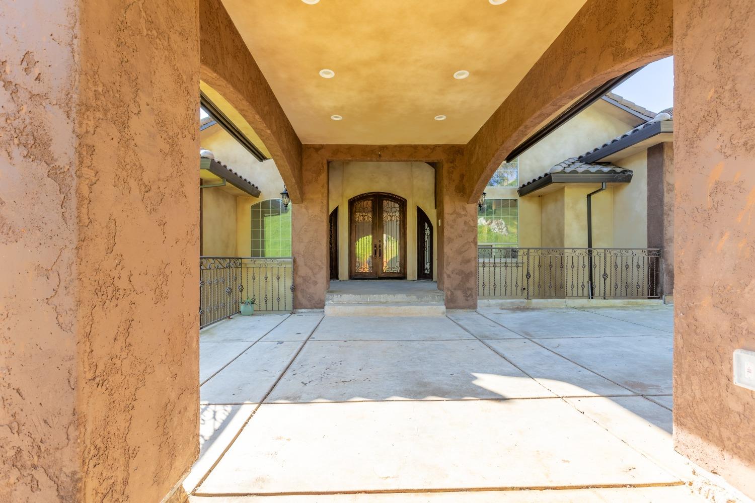 Detail Gallery Image 13 of 99 For 955 Crystal Oak Pl, Newcastle,  CA 95658 - 4 Beds | 4 Baths