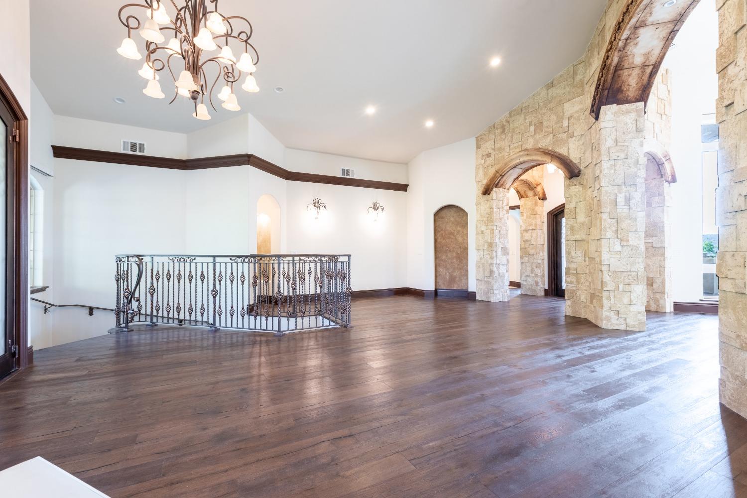 Detail Gallery Image 18 of 99 For 955 Crystal Oak Pl, Newcastle,  CA 95658 - 4 Beds | 4 Baths