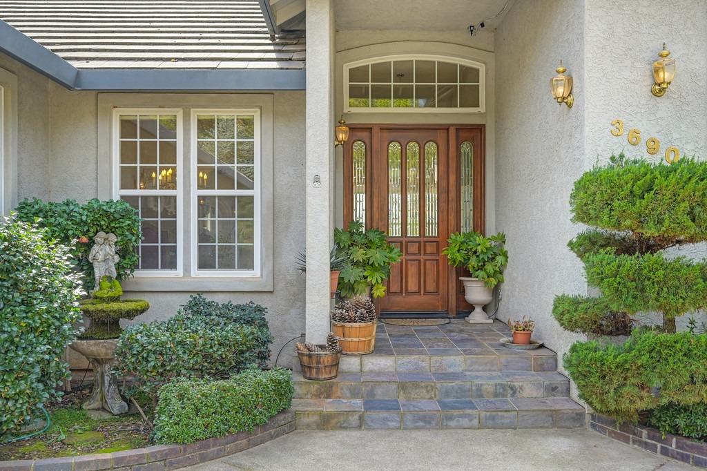 Detail Gallery Image 5 of 84 For 3690 Camino Hills Dr, Camino,  CA 95709 - 3 Beds | 2/1 Baths