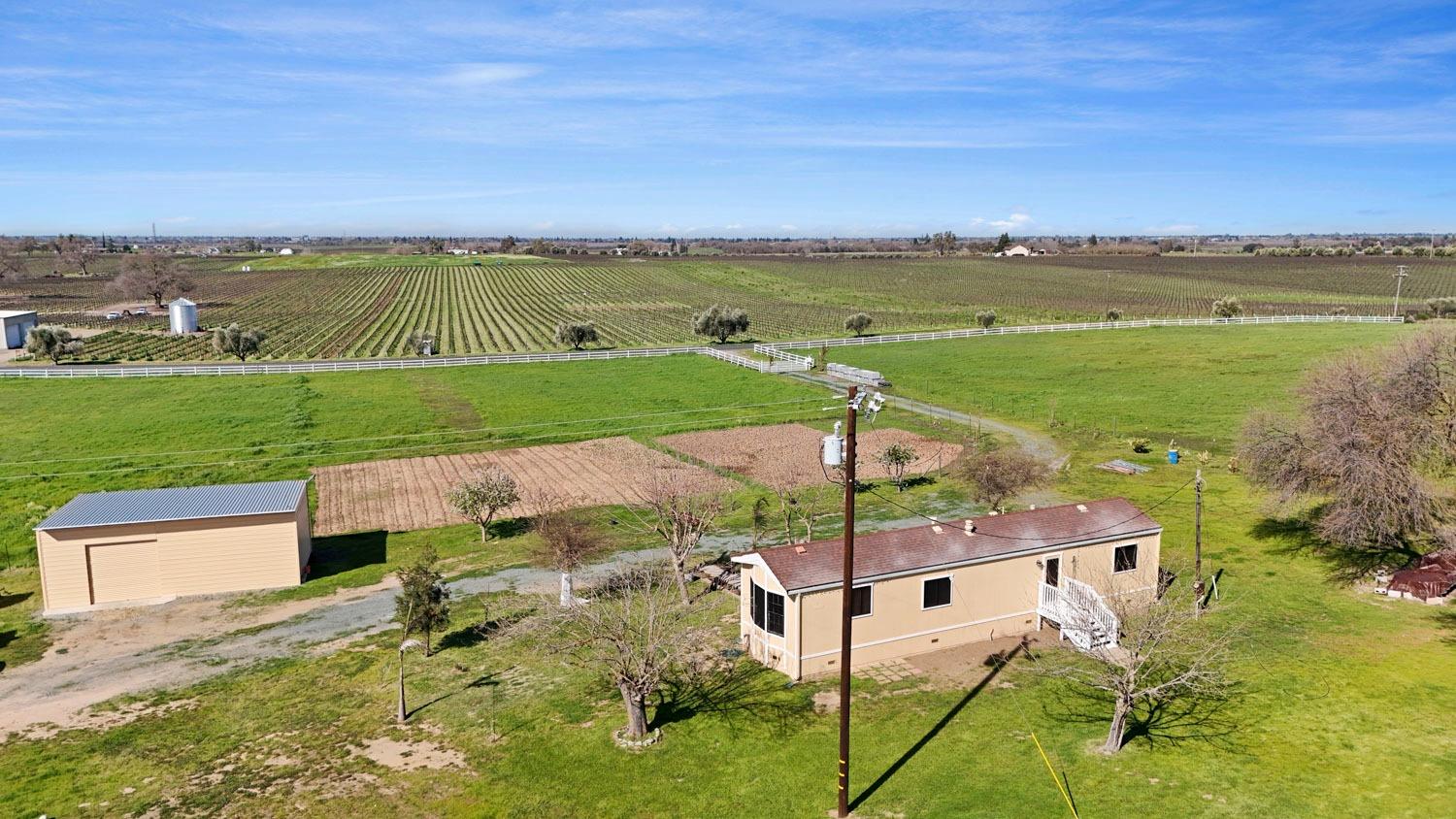 Detail Gallery Image 25 of 71 For 18940 Atkins Rd, Lodi,  CA 95240 - 2 Beds | 1 Baths