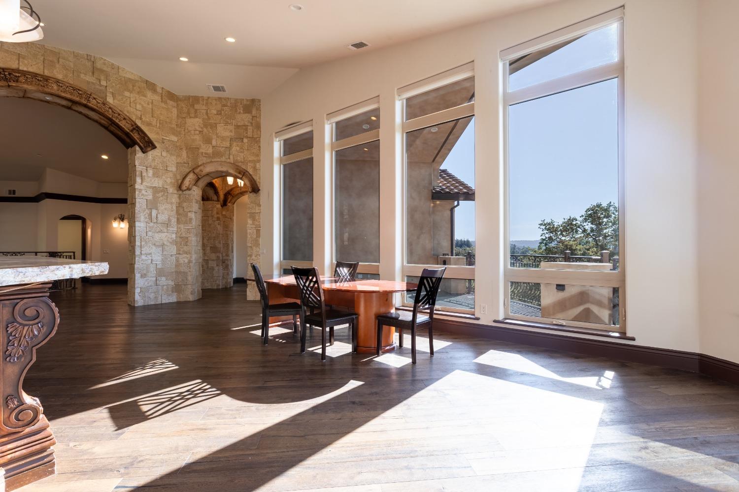 Detail Gallery Image 37 of 99 For 955 Crystal Oak Pl, Newcastle,  CA 95658 - 4 Beds | 4 Baths