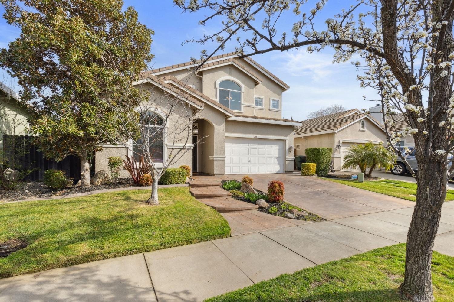 Bettencourt Drive, Roseville, California image 8