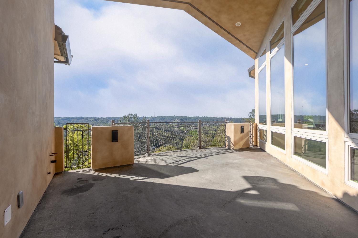 Detail Gallery Image 33 of 99 For 955 Crystal Oak Pl, Newcastle,  CA 95658 - 4 Beds | 4 Baths