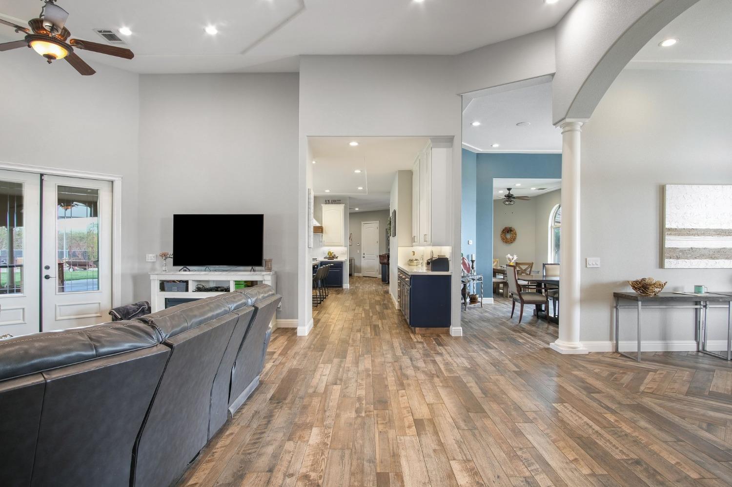 Detail Gallery Image 6 of 75 For 32521 S Koster Rd, Tracy,  CA 95304 - 5 Beds | 4/1 Baths
