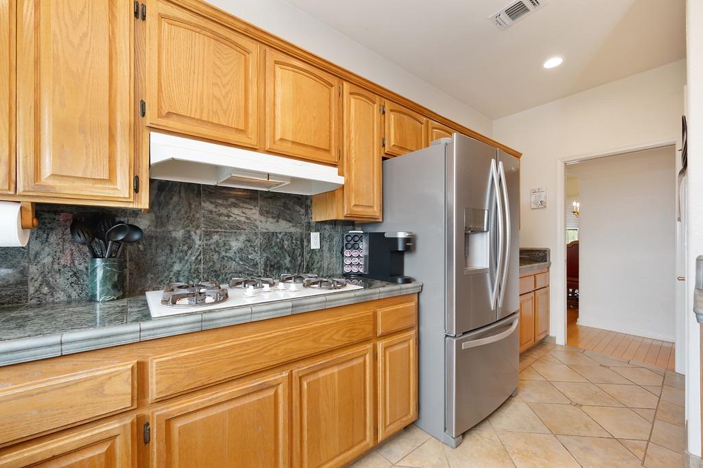 Detail Gallery Image 28 of 84 For 3690 Camino Hills Dr, Camino,  CA 95709 - 3 Beds | 2/1 Baths