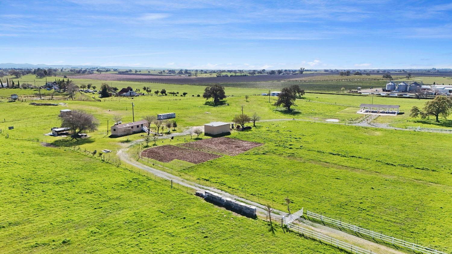 Detail Gallery Image 6 of 71 For 18940 Atkins Rd, Lodi,  CA 95240 - 2 Beds | 1 Baths