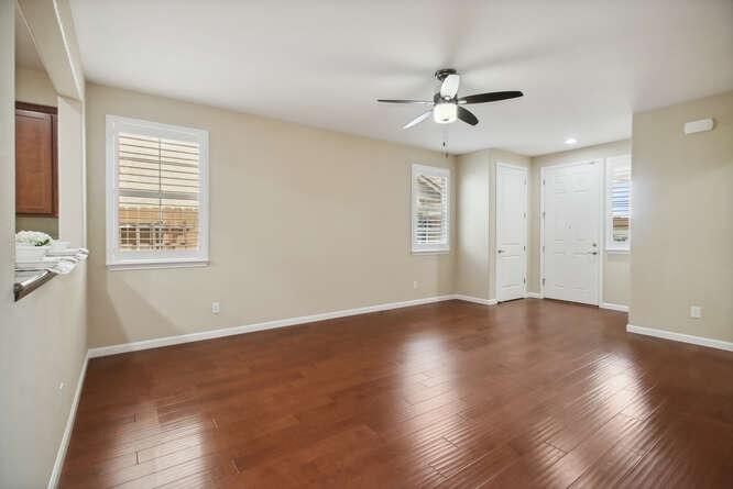 Detail Gallery Image 6 of 67 For 7605 Bloomsbury Way, Elk Grove,  CA 95757 - 2 Beds | 2 Baths