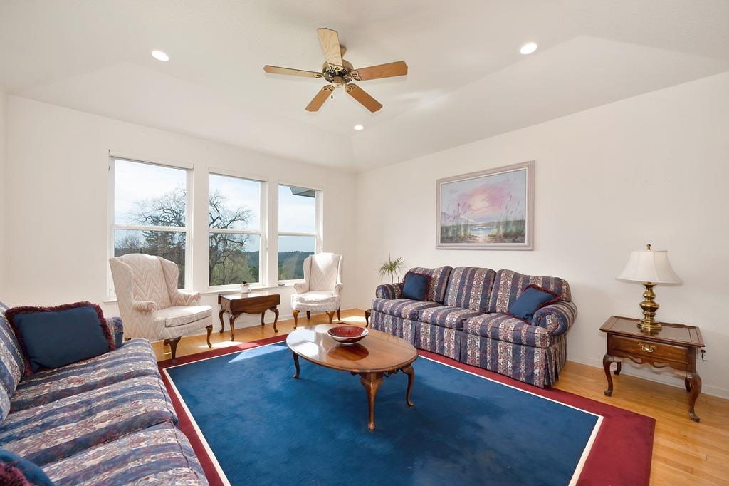Detail Gallery Image 9 of 84 For 3690 Camino Hills Dr, Camino,  CA 95709 - 3 Beds | 2/1 Baths
