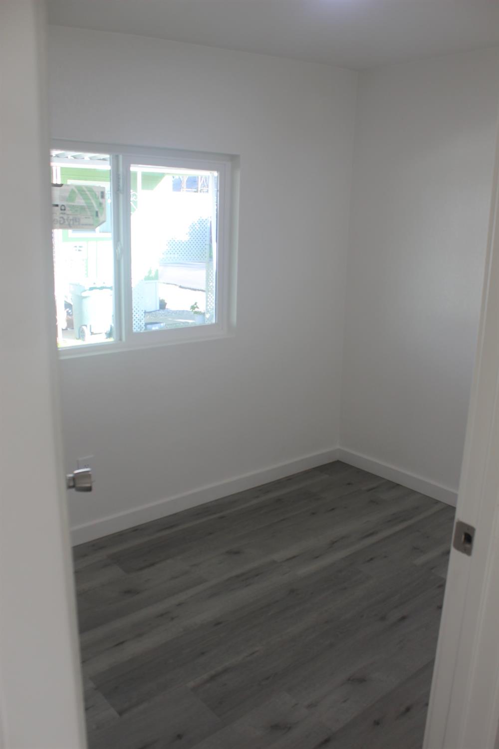 Detail Gallery Image 12 of 23 For 4449 S. Carpenter Rd B5, Modesto,  CA 95358 - 3 Beds | 1 Baths