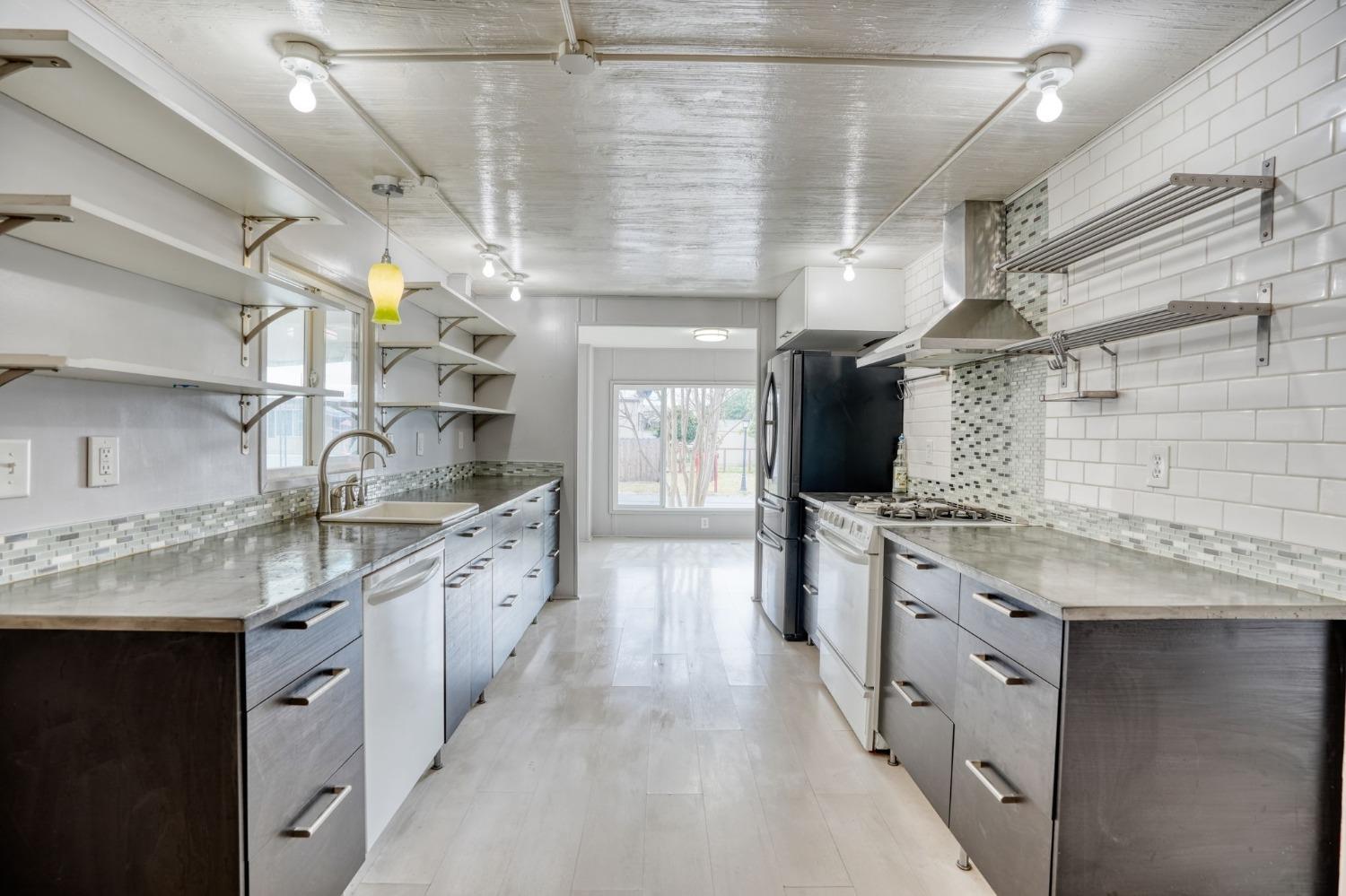 Detail Gallery Image 9 of 27 For 11662 N Ham Ln 39, Lodi,  CA 95242 - 2 Beds | 2 Baths