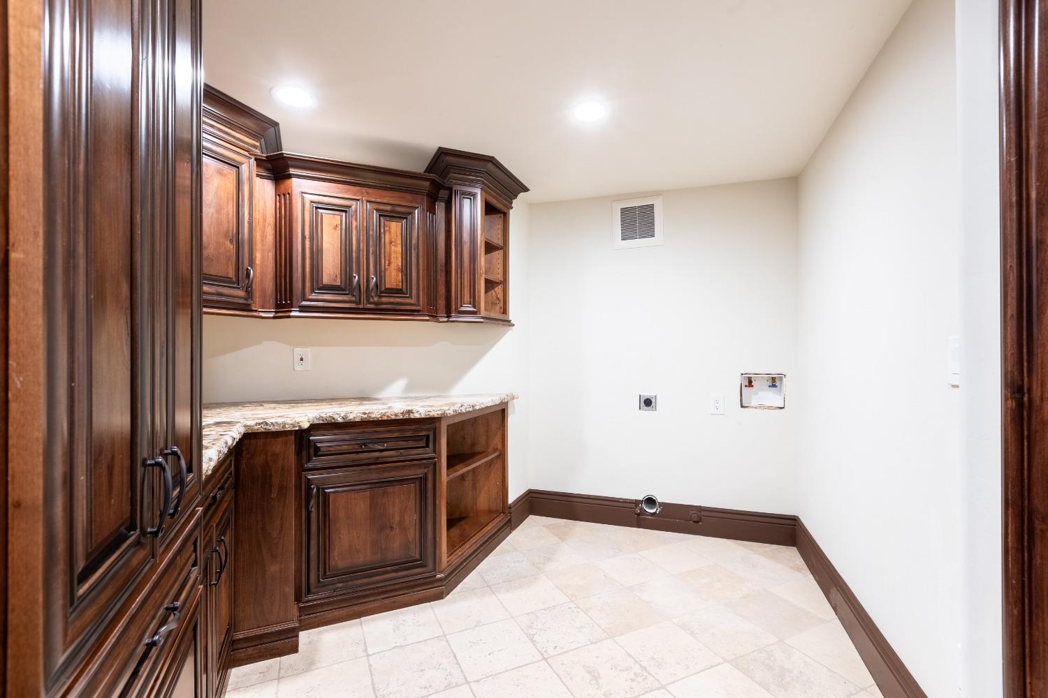 Detail Gallery Image 58 of 99 For 955 Crystal Oak Pl, Newcastle,  CA 95658 - 4 Beds | 4 Baths