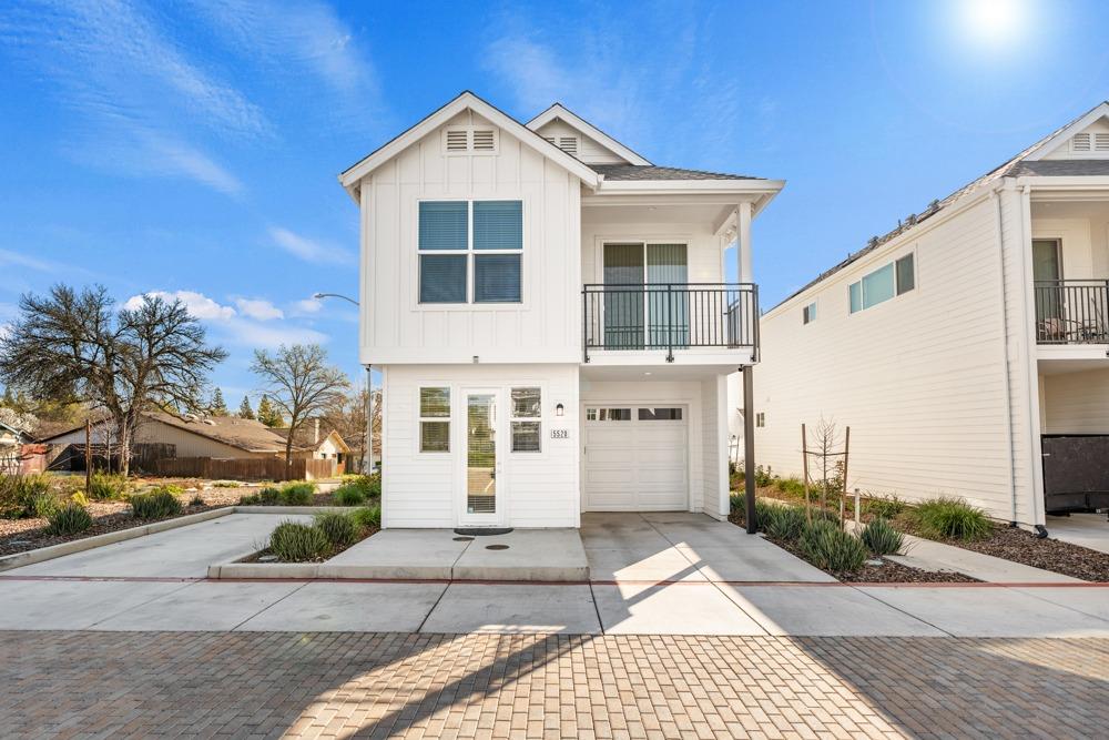 Detail Gallery Image 1 of 1 For 5520 Brinef Dr, Sacramento,  CA 95841 - 3 Beds | 2/1 Baths