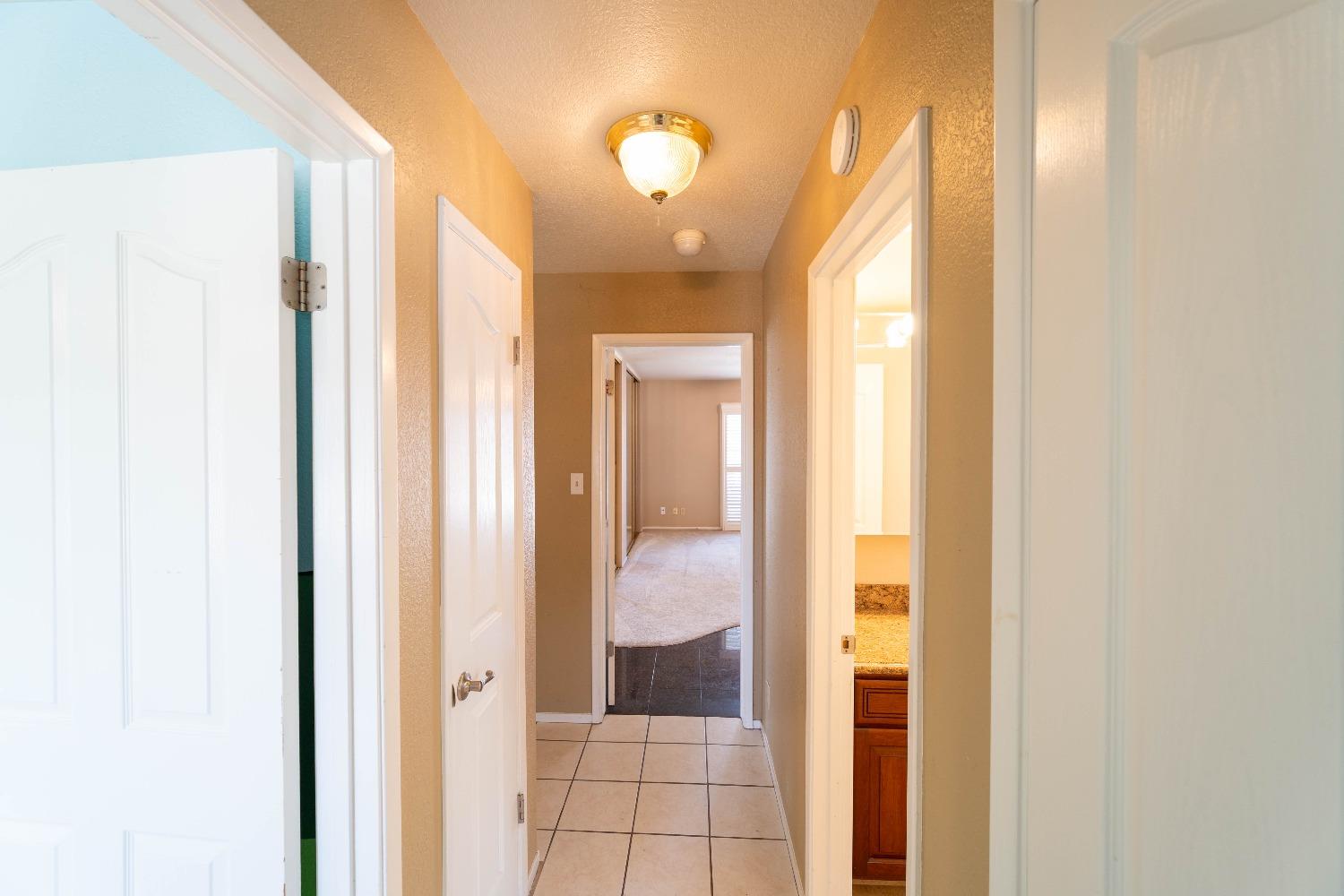 Detail Gallery Image 19 of 25 For 1351 Chaparral Way, Stockton,  CA 95209 - 3 Beds | 2 Baths