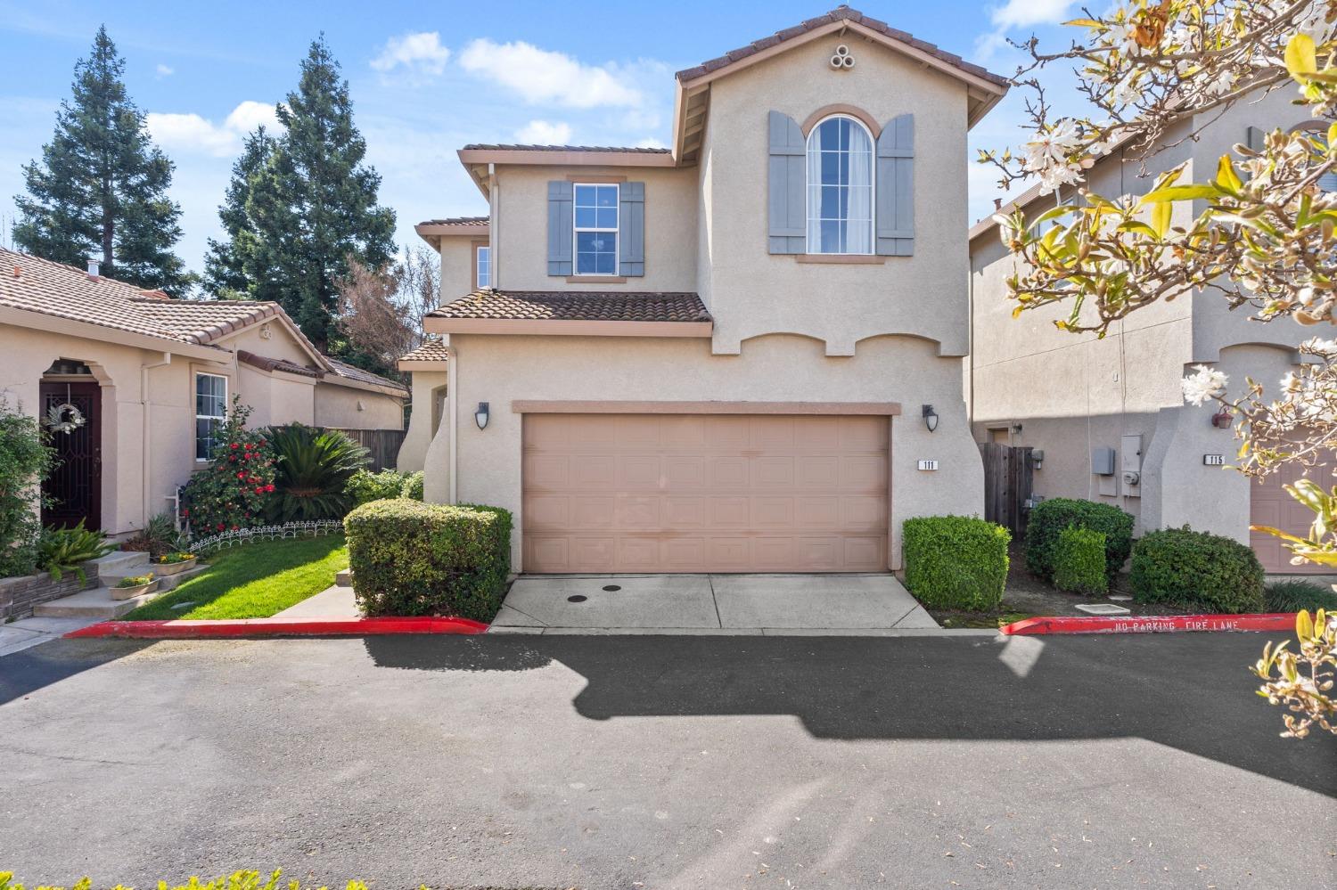 Detail Gallery Image 1 of 1 For 111 Dragonfly Cir, Sacramento,  CA 95834 - 3 Beds | 2/1 Baths