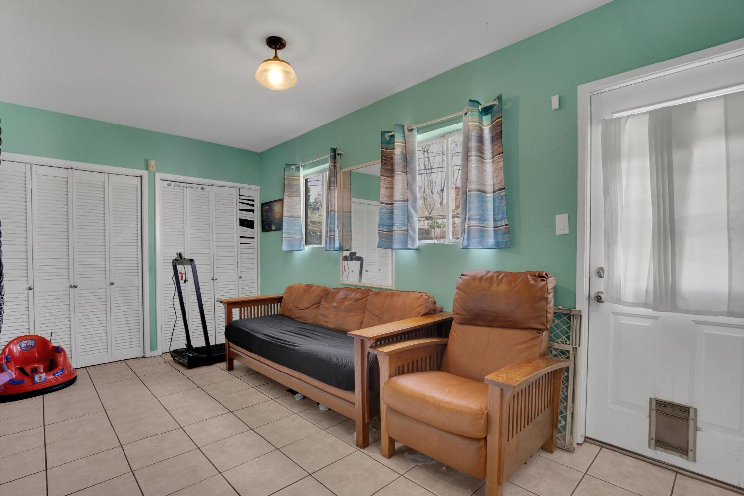Detail Gallery Image 16 of 30 For 2447 Calhoun Way, Stockton,  CA 95207 - 3 Beds | 2 Baths