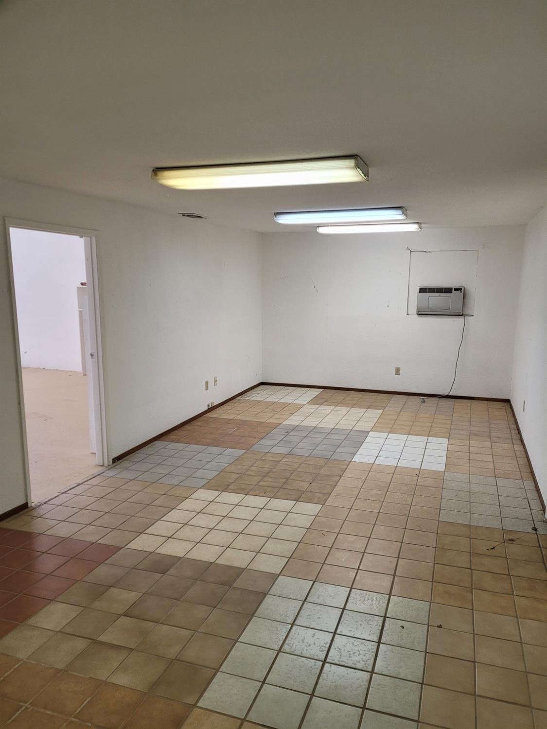Detail Gallery Image 9 of 14 For 3091 Yosemite Ave, Lathrop,  CA 95330 - – Beds | – Baths