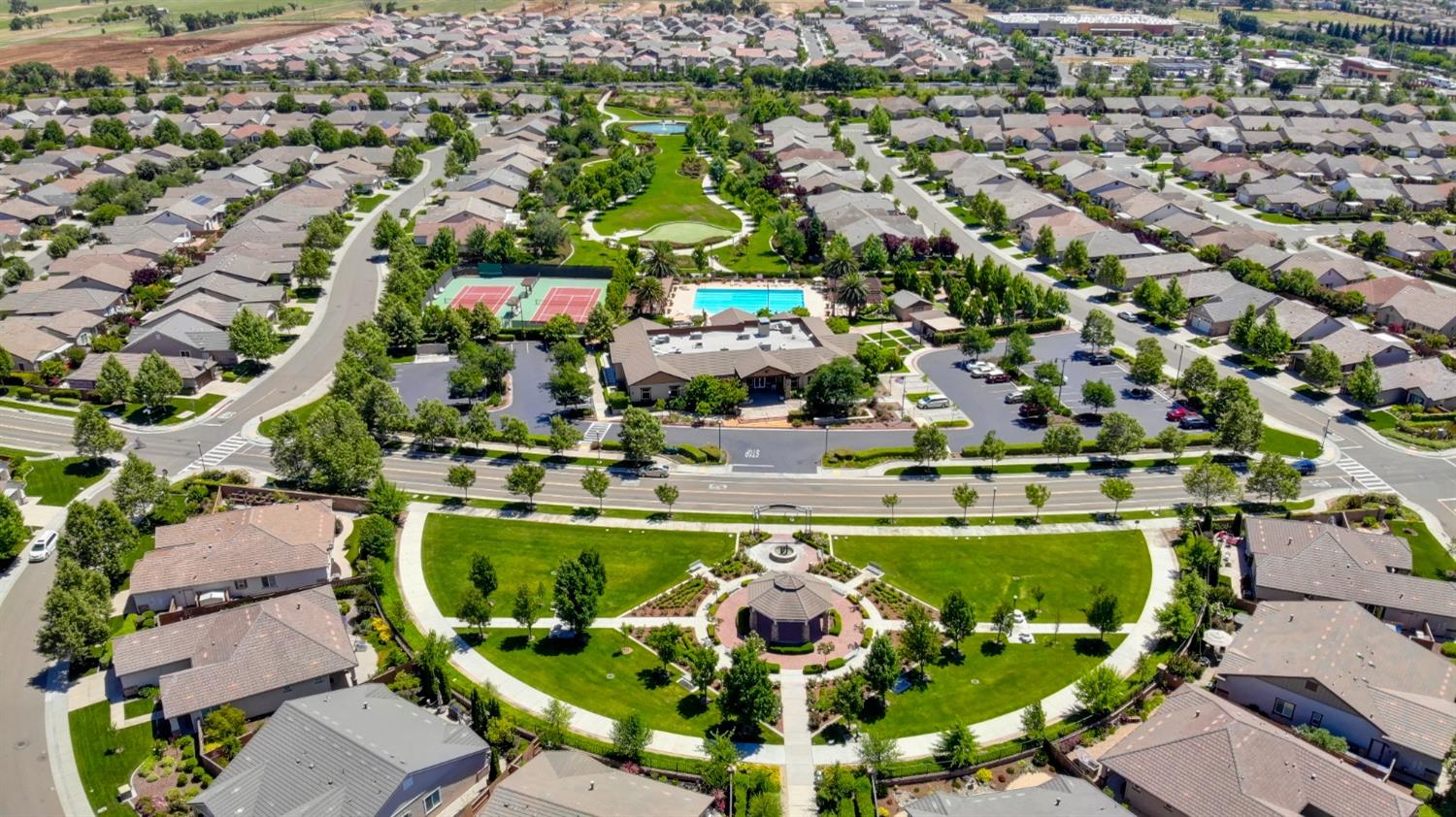Detail Gallery Image 59 of 67 For 7605 Bloomsbury Way, Elk Grove,  CA 95757 - 2 Beds | 2 Baths