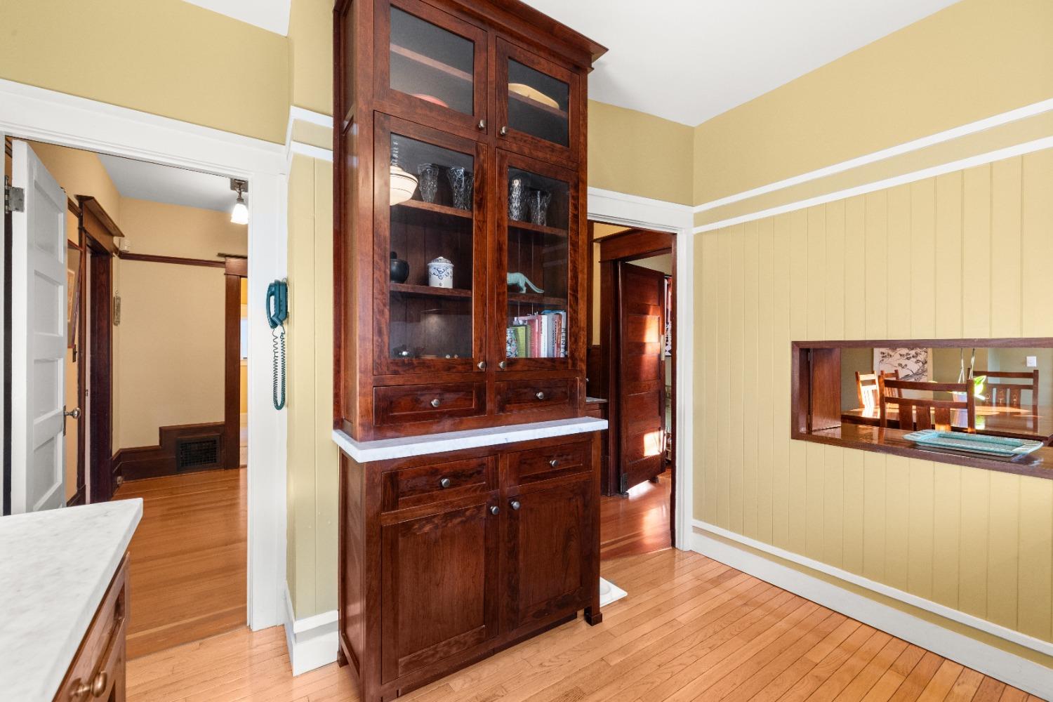 Detail Gallery Image 24 of 61 For 2727 H St, Sacramento,  CA 95816 - 5 Beds | 3 Baths