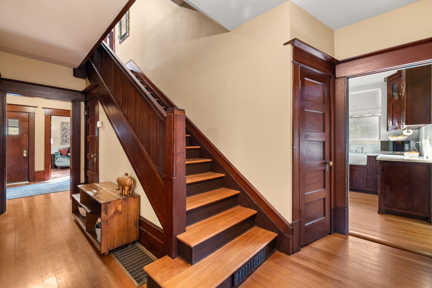 Detail Gallery Image 29 of 61 For 2727 H St, Sacramento,  CA 95816 - 5 Beds | 3 Baths
