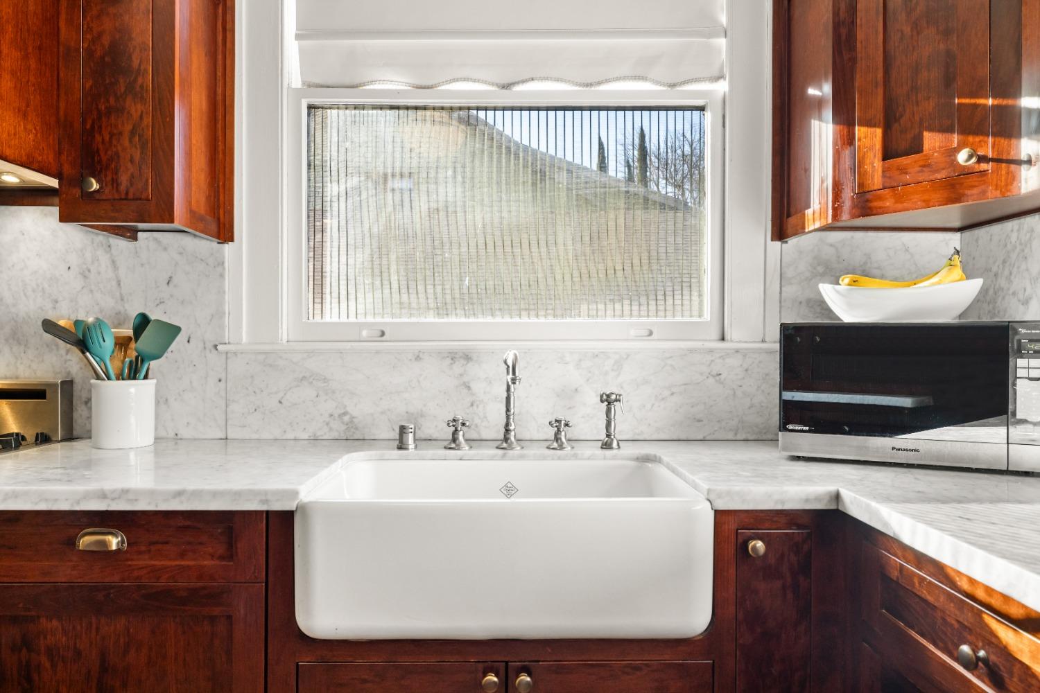 Detail Gallery Image 22 of 61 For 2727 H St, Sacramento,  CA 95816 - 5 Beds | 3 Baths