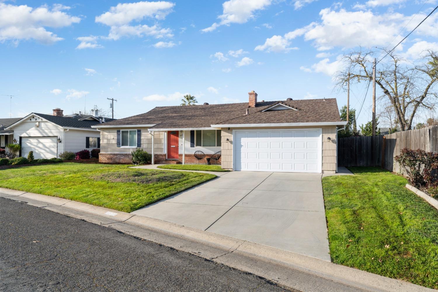 Detail Gallery Image 1 of 1 For 3029 Tamalpais, Sacramento,  CA 95821 - 3 Beds | 1/1 Baths