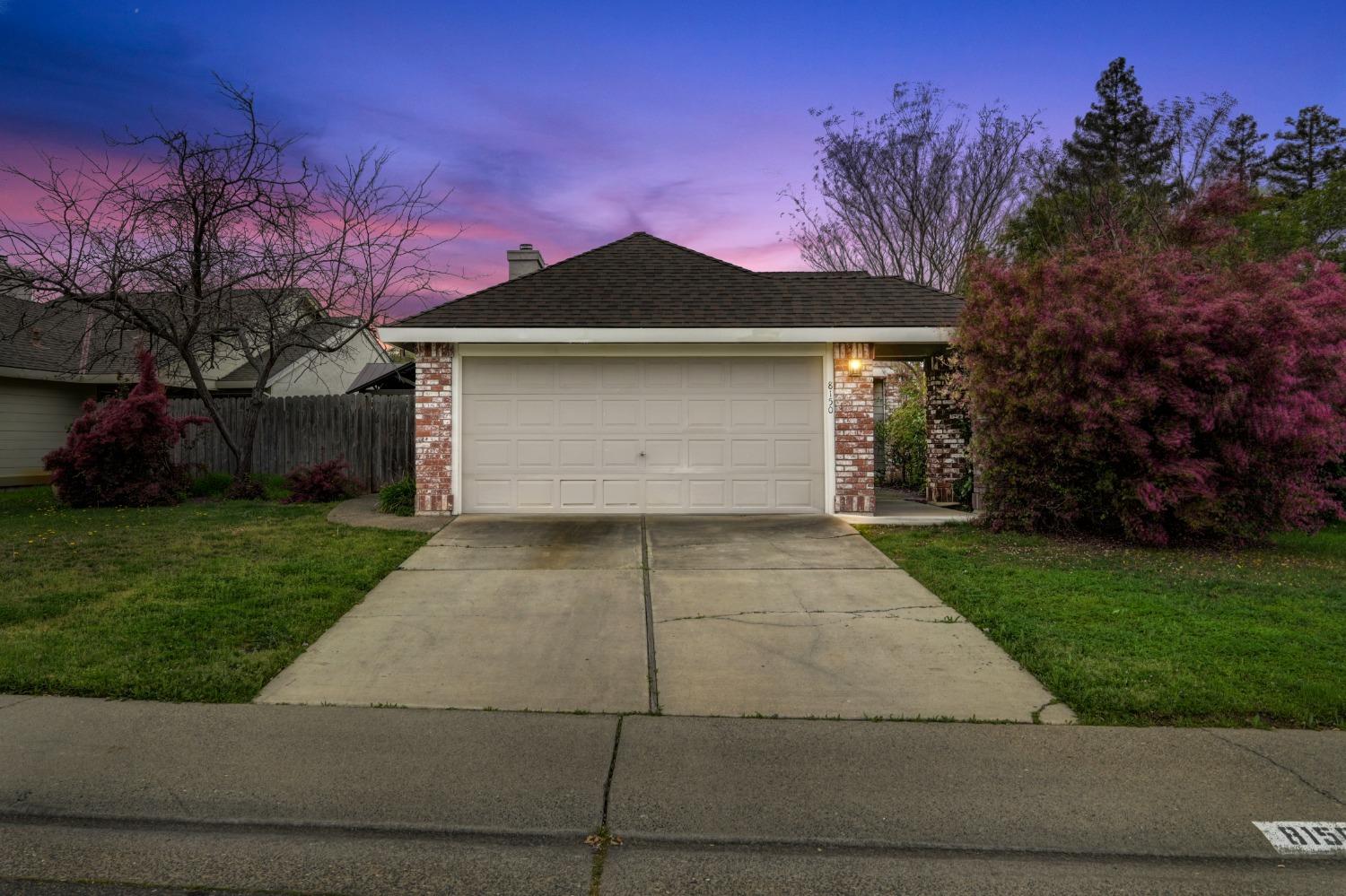 Detail Gallery Image 1 of 1 For 8150 Westray Dr, Sacramento,  CA 95829 - 3 Beds | 2 Baths