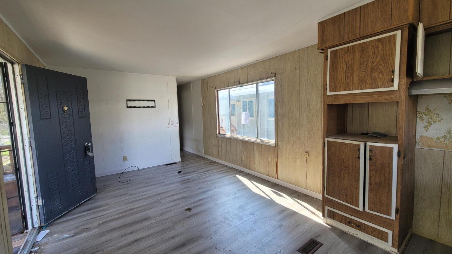 Detail Gallery Image 6 of 11 For 5812 Cedars Rd 35, Redding,  CA 96001 - 2 Beds | 1 Baths