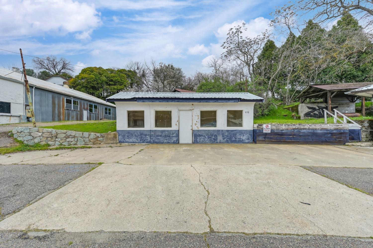 Detail Gallery Image 9 of 71 For 1105 S Main St, Angels Camp,  CA 95222 - – Beds | – Baths