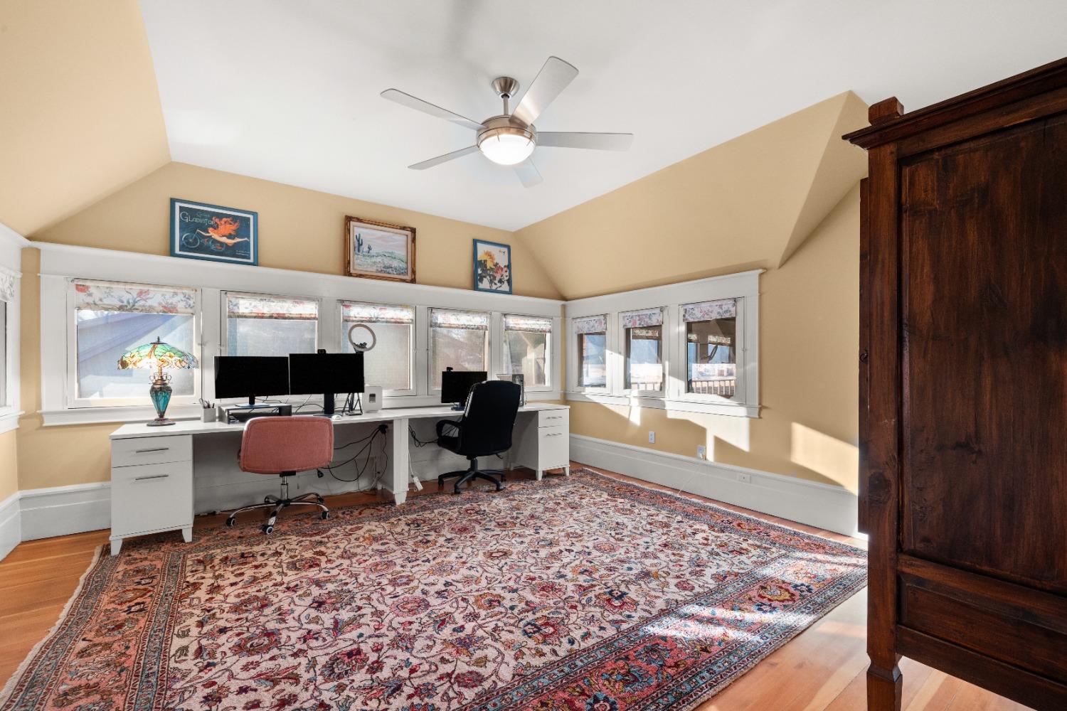 Detail Gallery Image 39 of 61 For 2727 H St, Sacramento,  CA 95816 - 5 Beds | 3 Baths