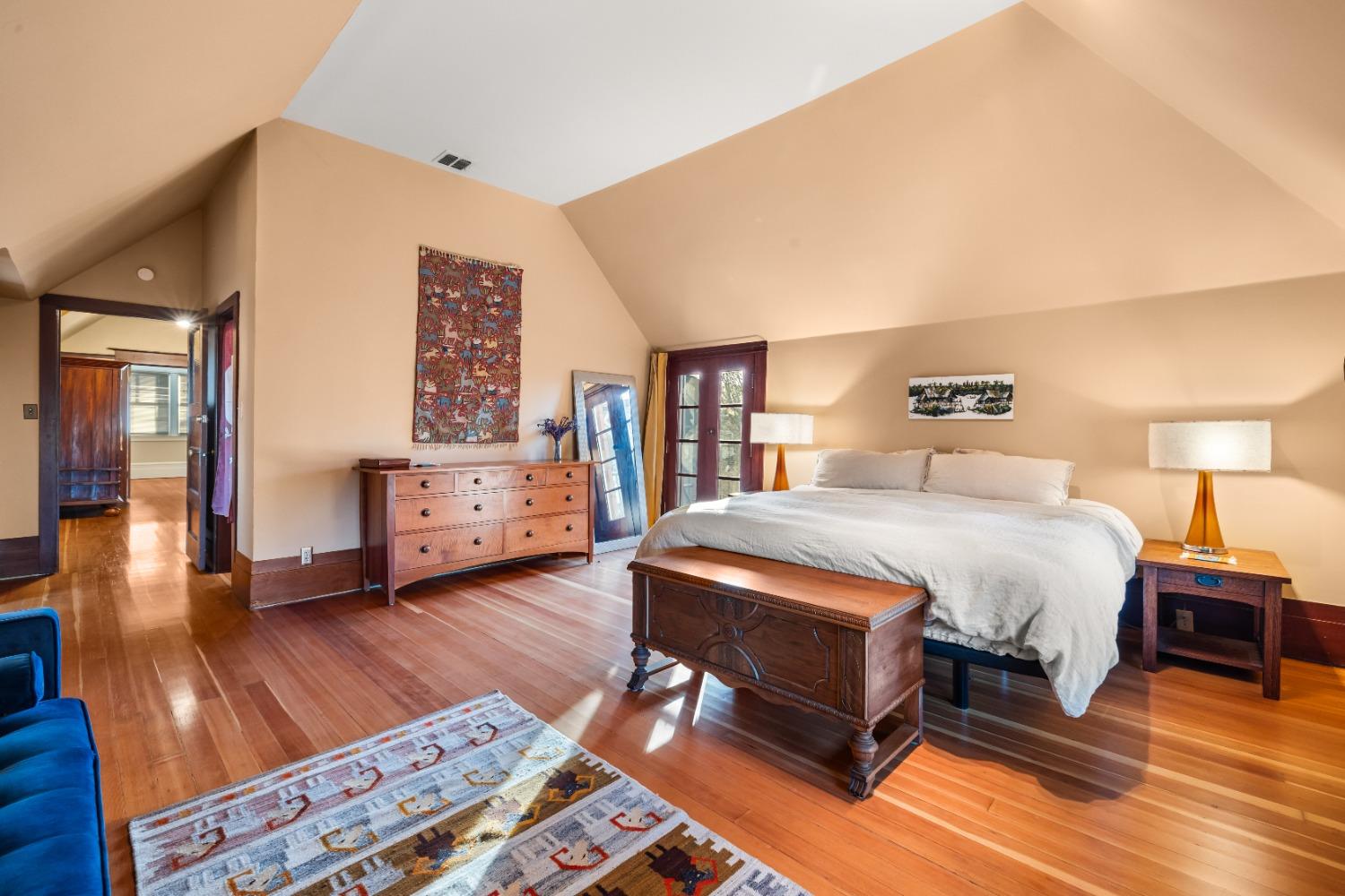 Detail Gallery Image 21 of 61 For 2727 H St, Sacramento,  CA 95816 - 5 Beds | 3 Baths