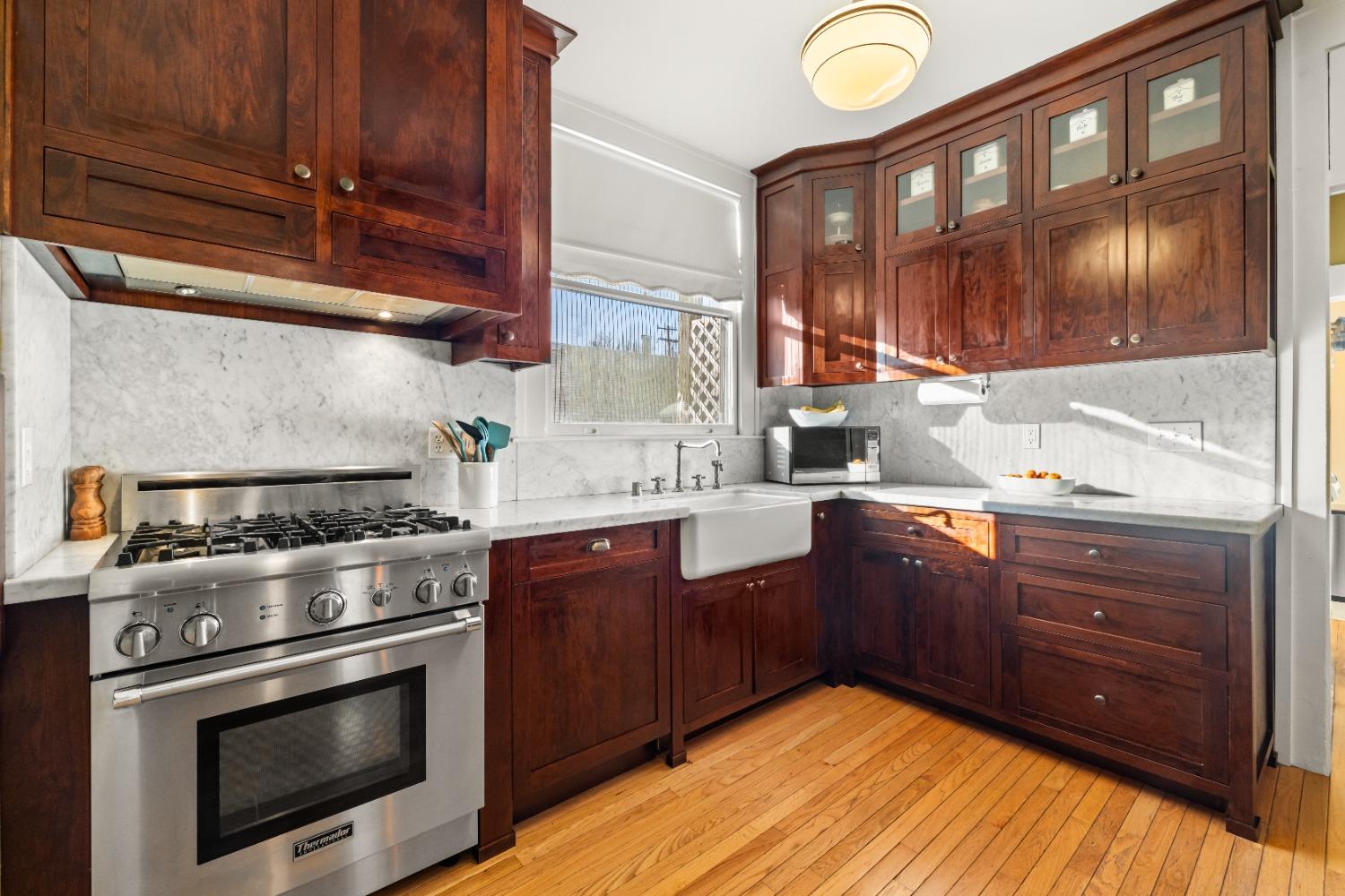 Detail Gallery Image 18 of 61 For 2727 H St, Sacramento,  CA 95816 - 5 Beds | 3 Baths