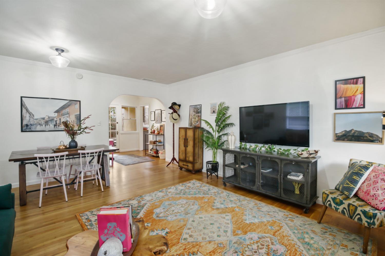 27Th Street, Sacramento, CA, 95816-3706