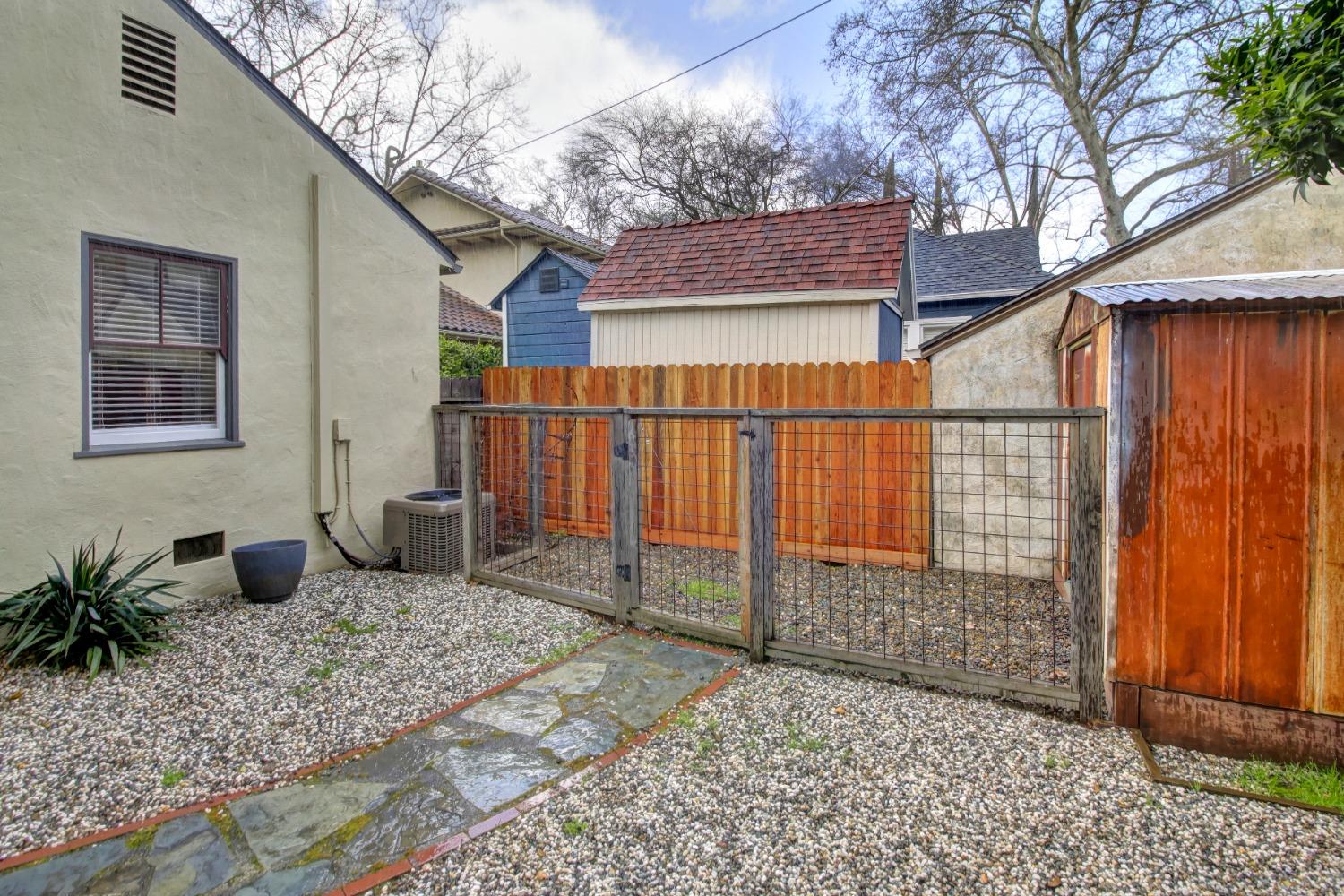 27Th Street, Sacramento, CA, 95816-3706