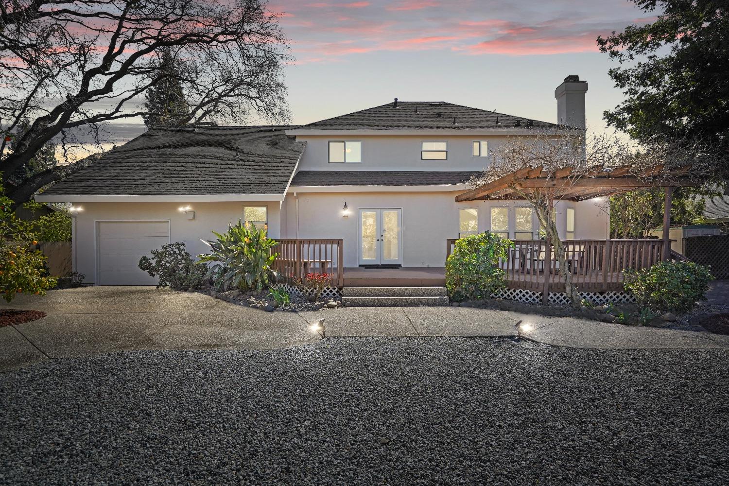 Detail Gallery Image 31 of 33 For 7749 El Douro Dr, Sacramento,  CA 95831 - 4 Beds | 3 Baths