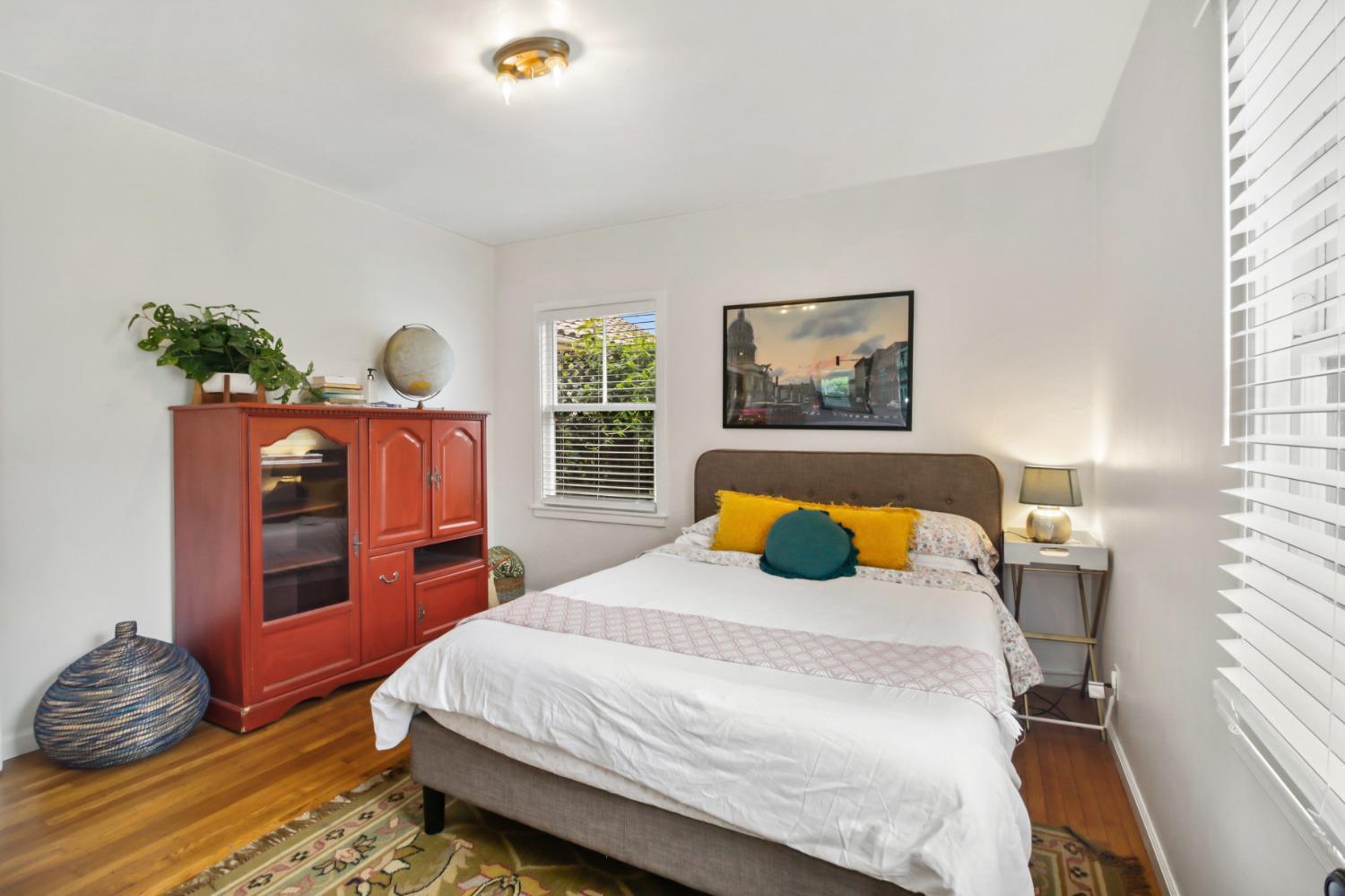 27Th Street, Sacramento, CA, 95816-3706