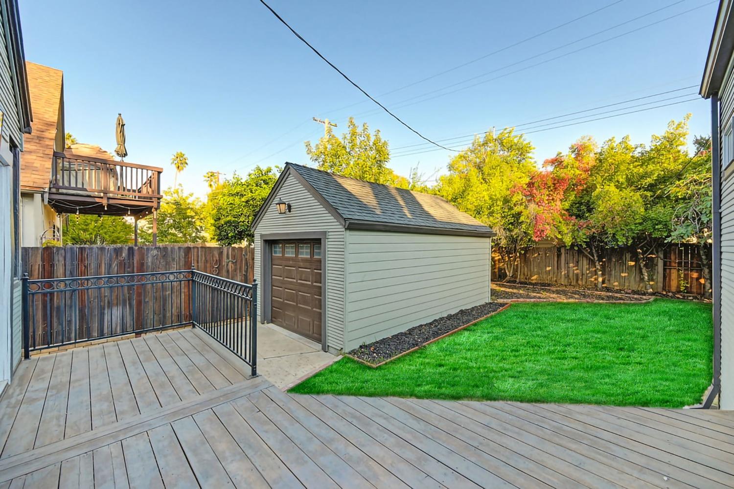 Detail Gallery Image 33 of 36 For 1045 35th St, Sacramento,  CA 95816 - 3 Beds | 2 Baths