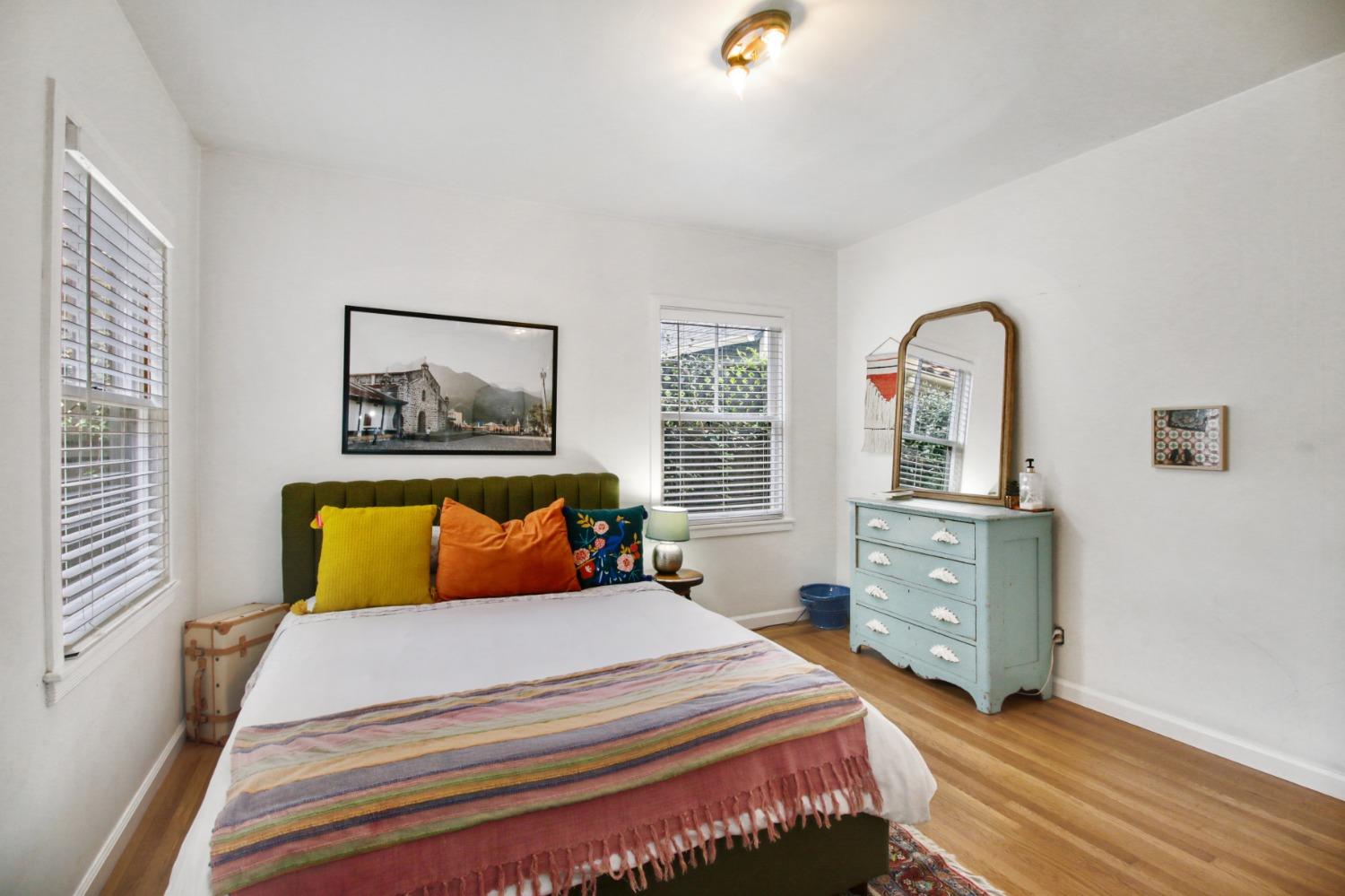 27Th Street, Sacramento, CA, 95816-3706