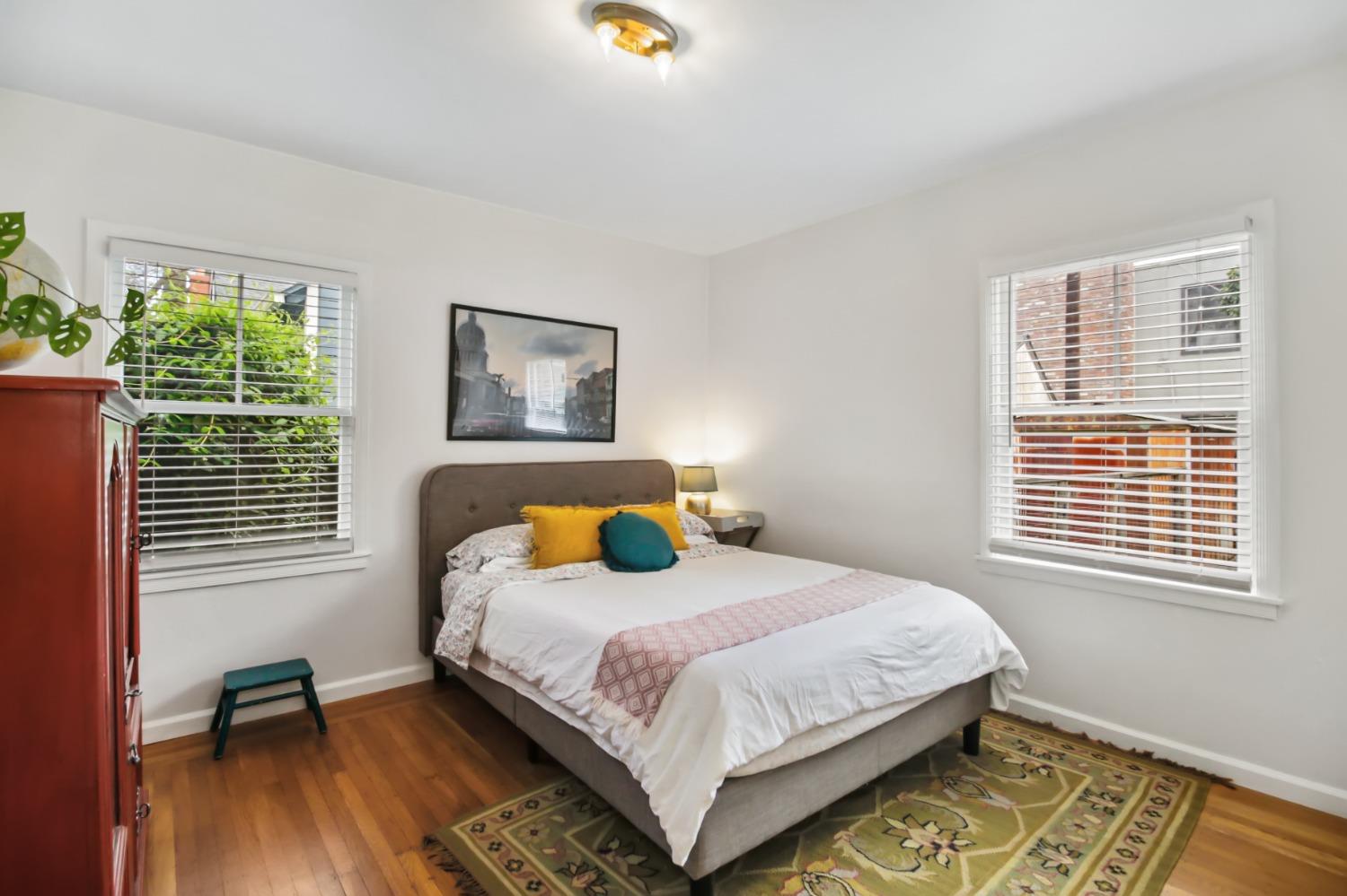 27Th Street, Sacramento, CA, 95816-3706