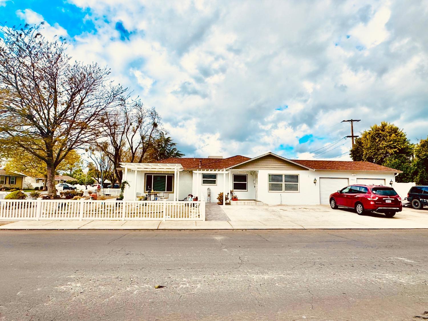 Gordon Avenue, Modesto, California image 4