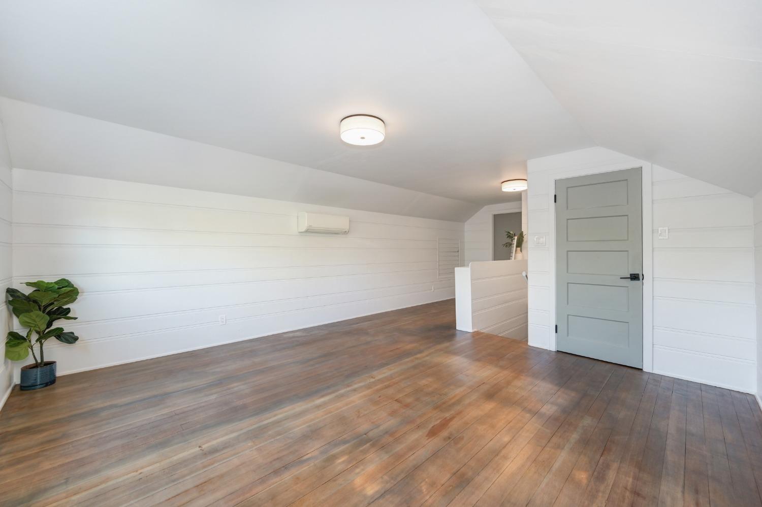 Detail Gallery Image 32 of 36 For 1045 35th St, Sacramento,  CA 95816 - 3 Beds | 2 Baths