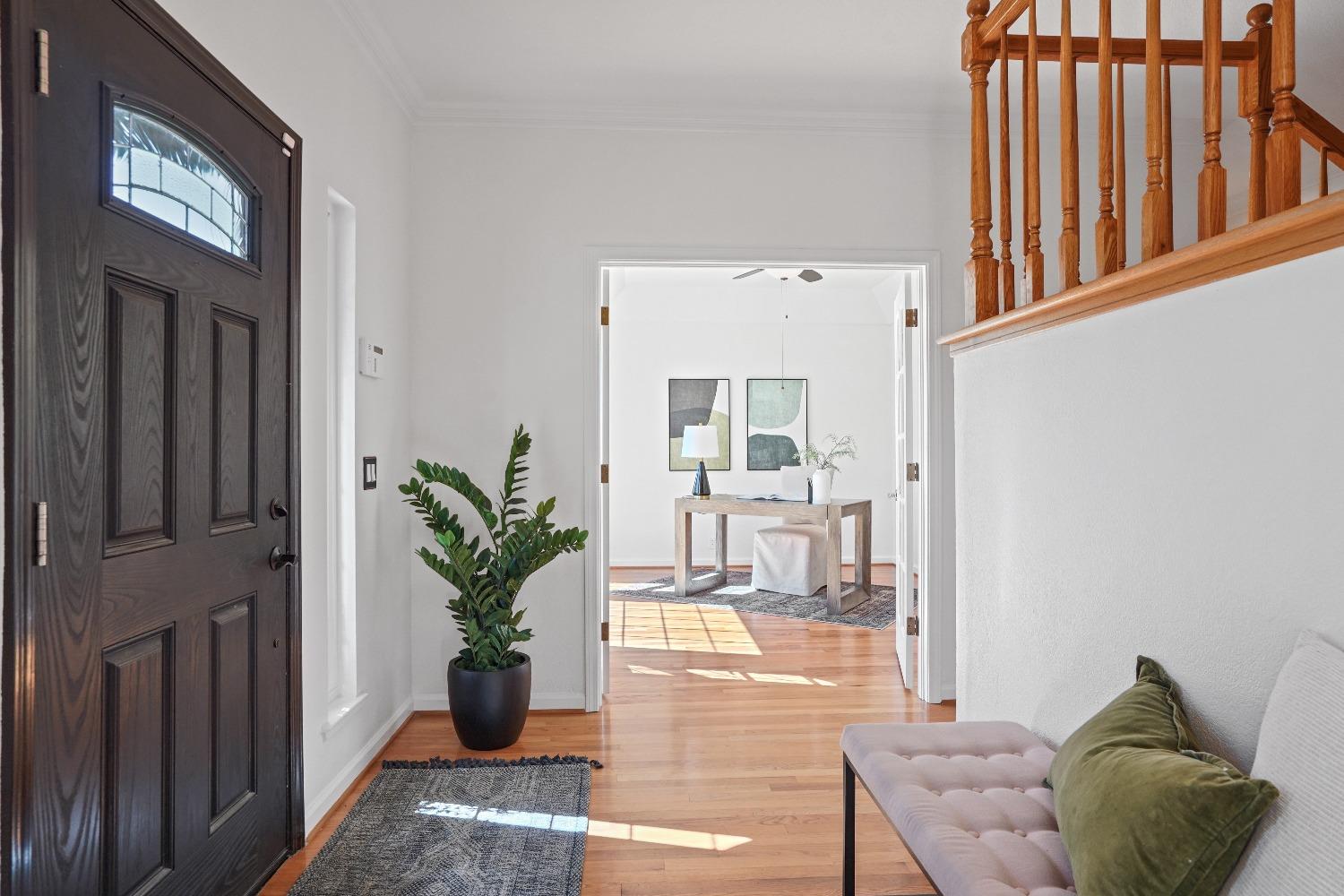 Detail Gallery Image 2 of 33 For 7749 El Douro Dr, Sacramento,  CA 95831 - 4 Beds | 3 Baths