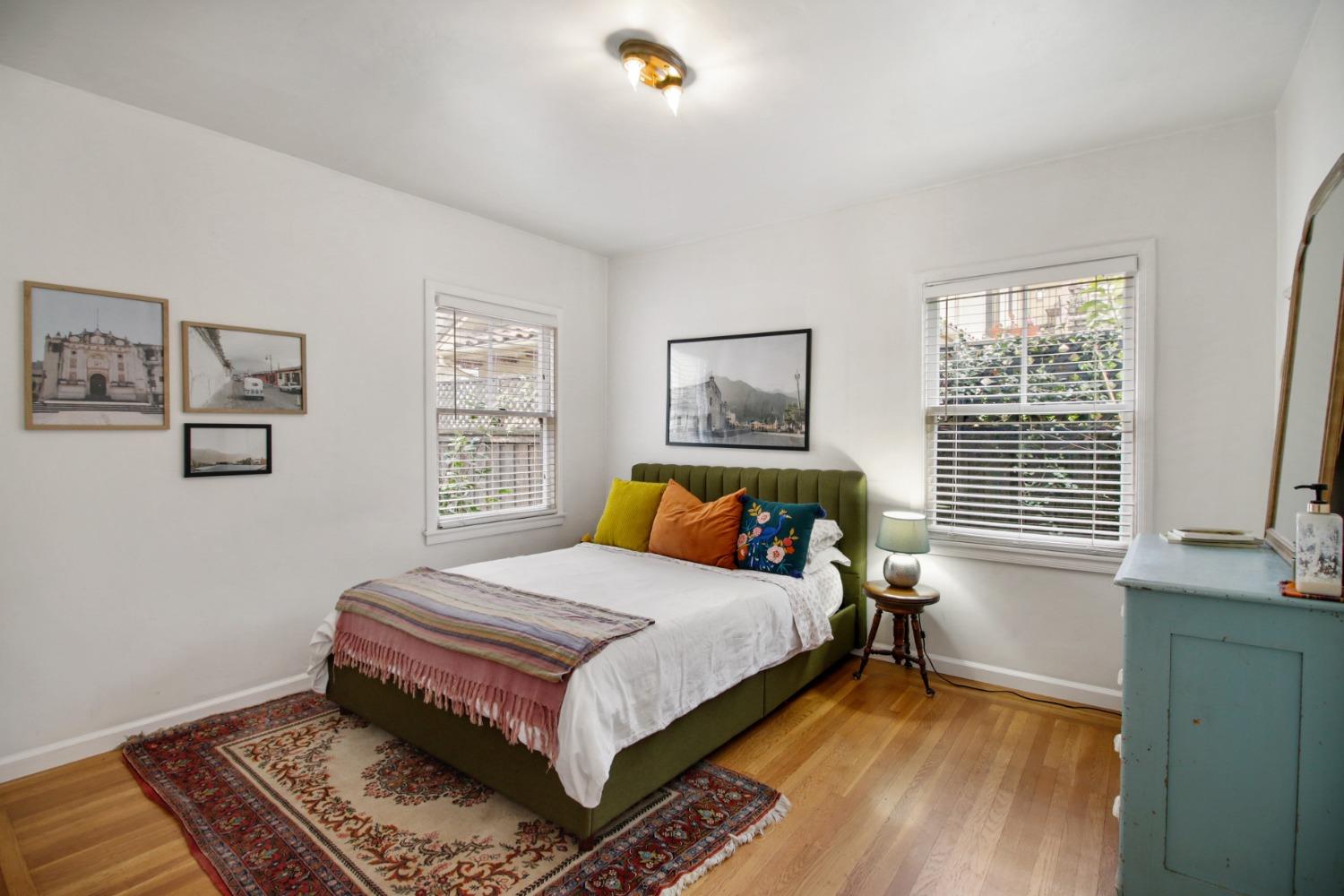 27Th Street, Sacramento, CA, 95816-3706
