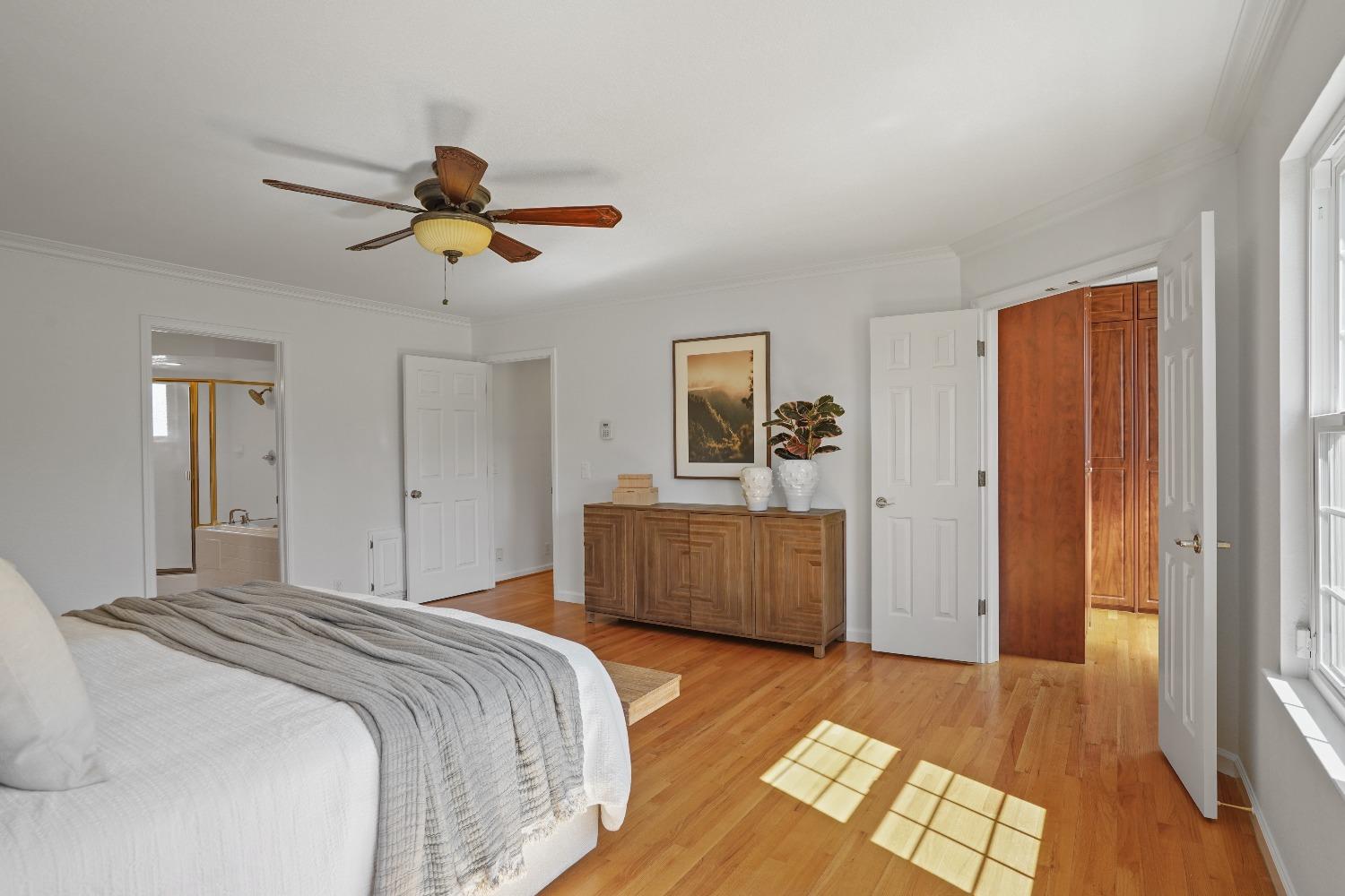 Detail Gallery Image 14 of 33 For 7749 El Douro Dr, Sacramento,  CA 95831 - 4 Beds | 3 Baths