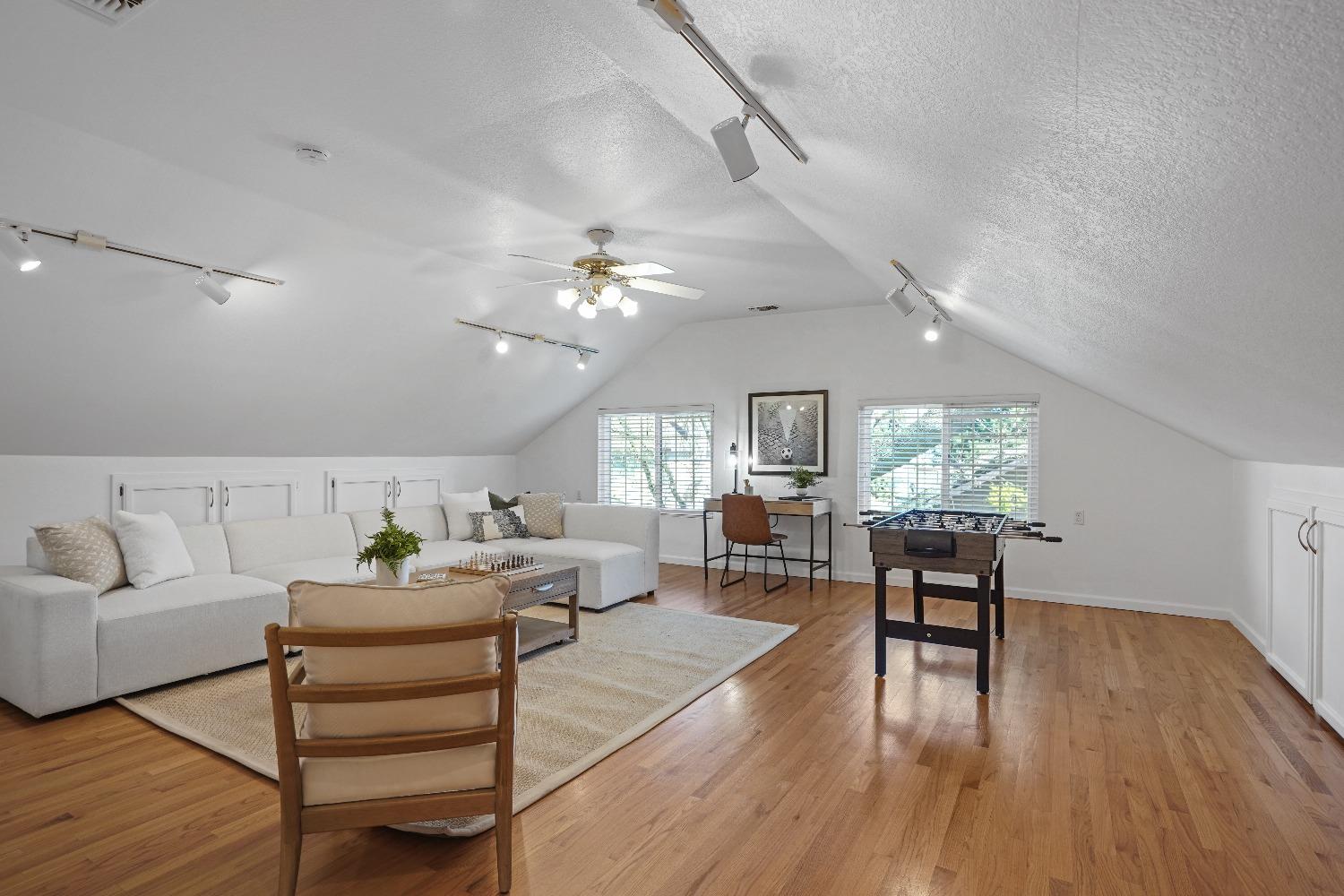 Detail Gallery Image 20 of 33 For 7749 El Douro Dr, Sacramento,  CA 95831 - 4 Beds | 3 Baths