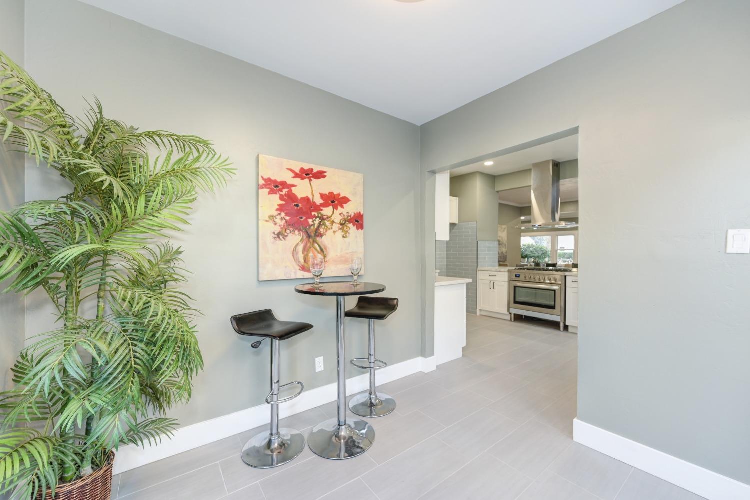 Detail Gallery Image 18 of 36 For 1045 35th St, Sacramento,  CA 95816 - 3 Beds | 2 Baths
