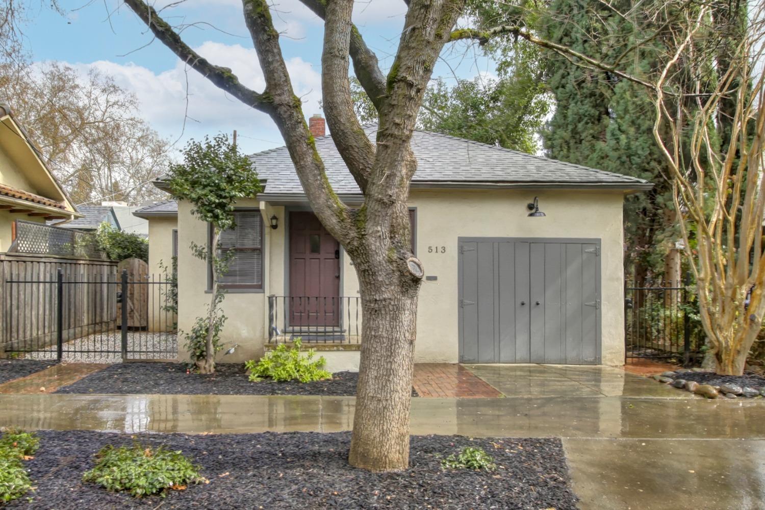 27Th Street, Sacramento, CA, 95816-3706