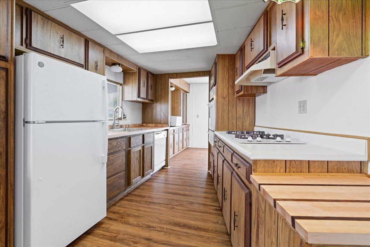 Detail Gallery Image 14 of 30 For 10035 Mills Station 136, Sacramento,  CA 95827 - 3 Beds | 2 Baths