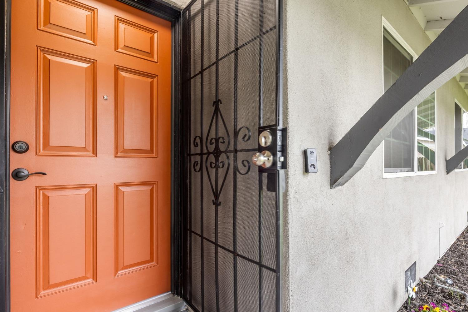 Detail Gallery Image 5 of 40 For 7645 22nd St, Sacramento,  CA 95832 - 4 Beds | 2 Baths