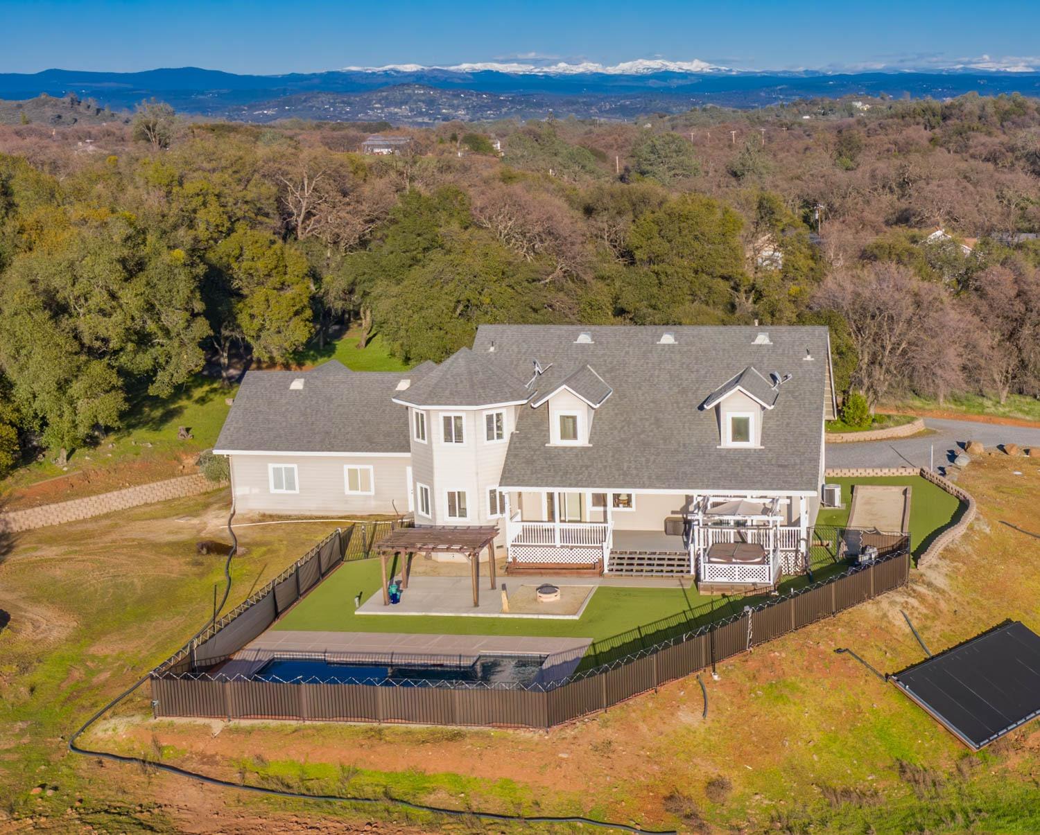 Detail Gallery Image 6 of 88 For 2661 Mountain Oak, Rescue,  CA 95672 - 3 Beds | 3 Baths
